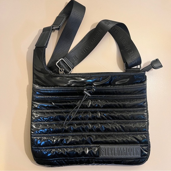 Steve Madden Puffer Shoulder Bag - Picture 1 of 13
